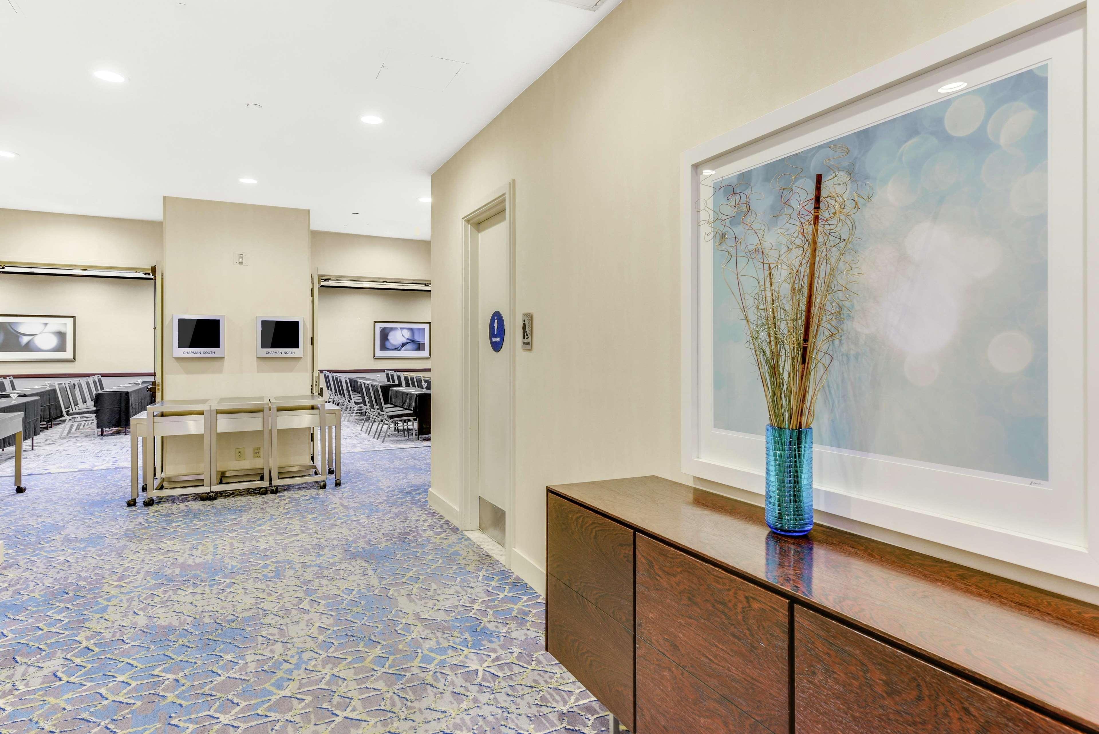 Hotel Embassy By Hilton Anaheim-orange