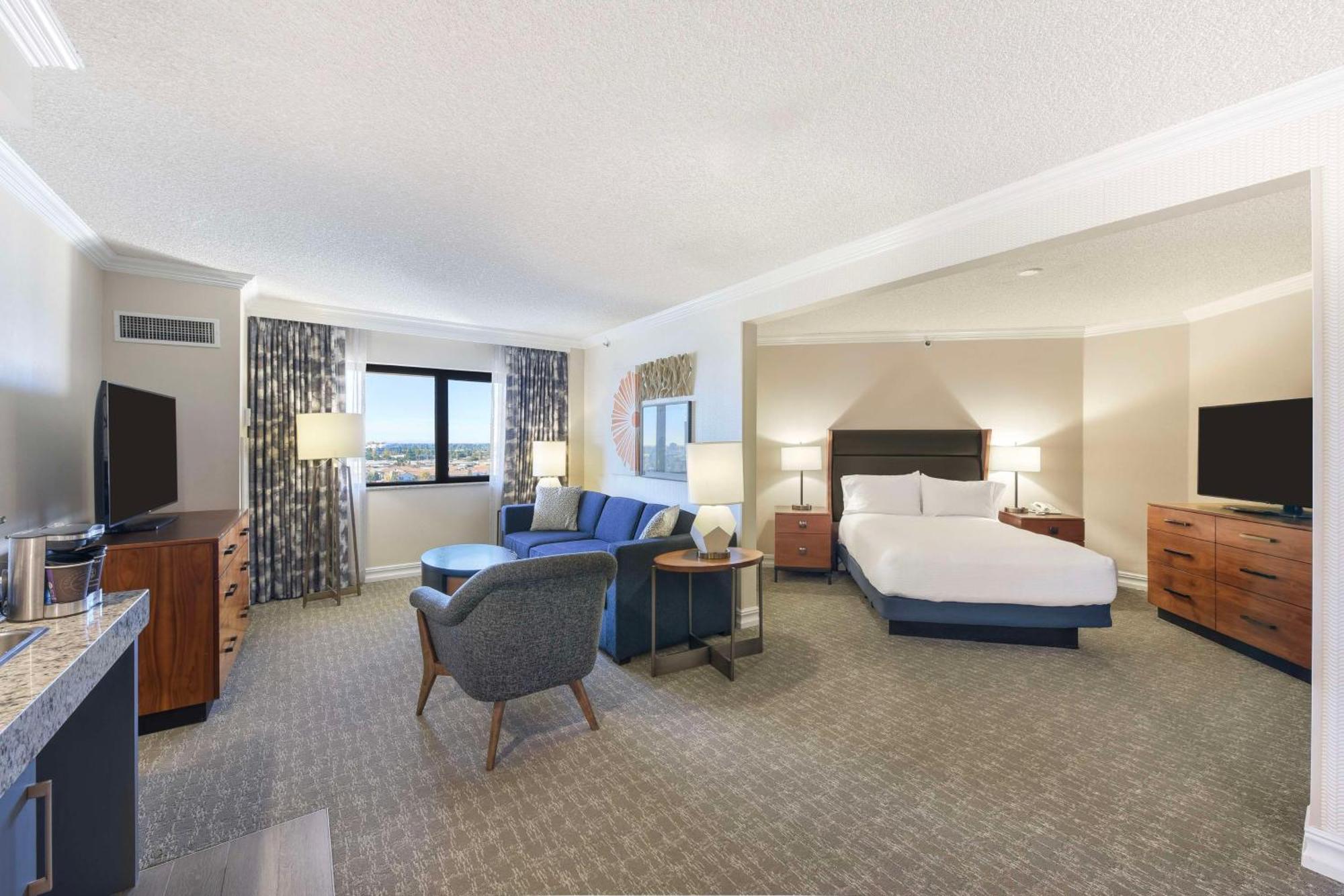 Embassy By Hilton Anaheim-orange Anaheim
