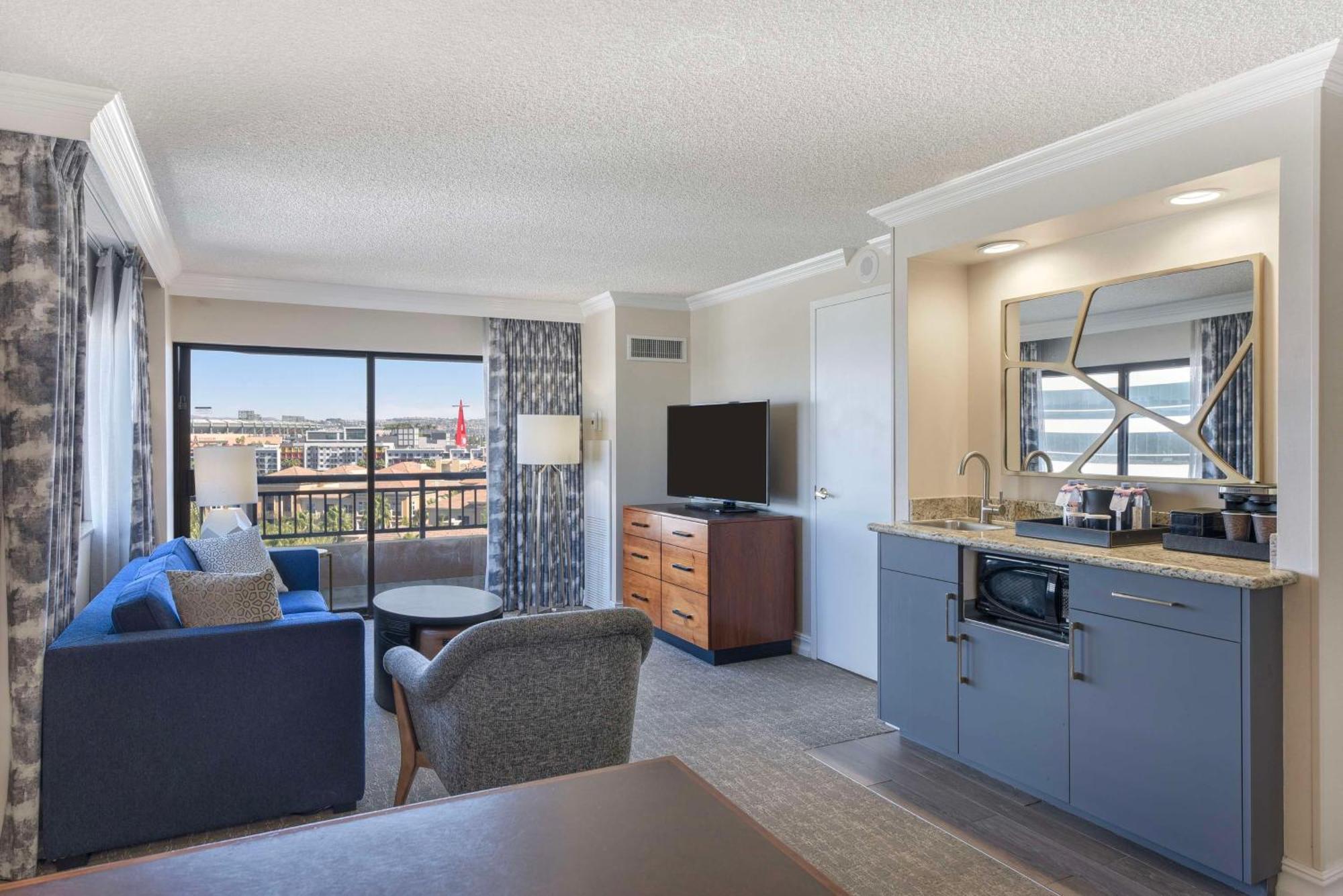 Embassy By Hilton Anaheim-orange Hotel 3*
